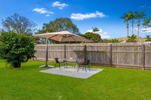 House On Halifax - Accommodation Newcastle 2