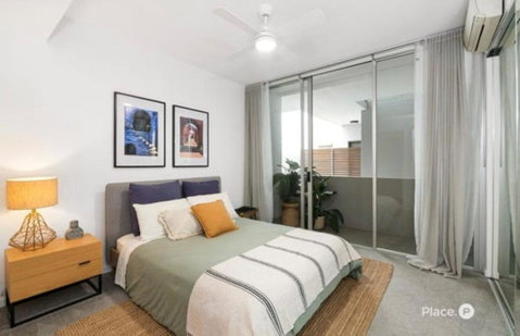 Indigo On Oxford Street - Riverside Two Bedroom Apartment - Accommodation Newcastle 3