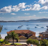 Aislinn' 3/273 Corrie Parade - air con water views BBQ - Accommodation Newcastle