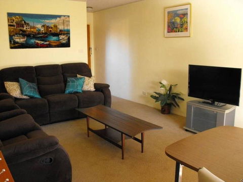 Akuna, Unit 8, 112-116 Little Street - Accommodation Newcastle 1