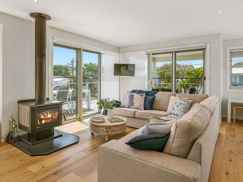 All Decked Out - Accommodation Newcastle 1