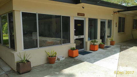 All Seasons Country Lodge - Accommodation Newcastle 2