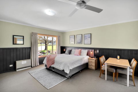 All Seasons Mansfield - Accommodation Newcastle 3
