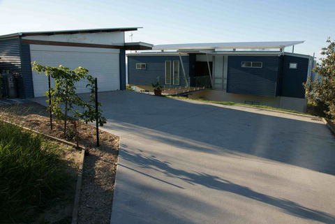 Allure - Accommodation Newcastle 2