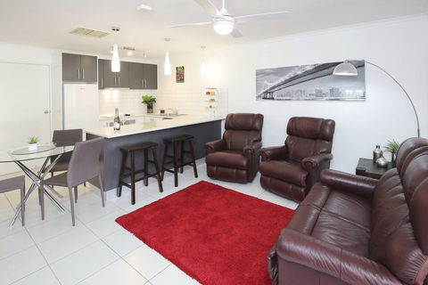 Allure Apartments - Central - Accommodation Newcastle 0