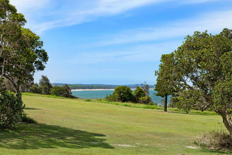 Allure By The Sea - Accommodation Newcastle 2