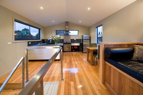 Alofi - Accommodation Newcastle 1
