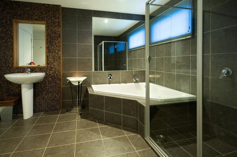 Alofi - Accommodation Newcastle 2
