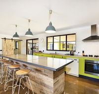Aloha - Pet  Family Friendly - 10 Min Walk to Beach - Accommodation Newcastle