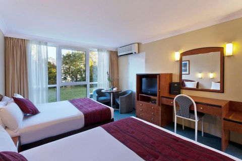 Alpine Motor Inn - Accommodation Newcastle 2