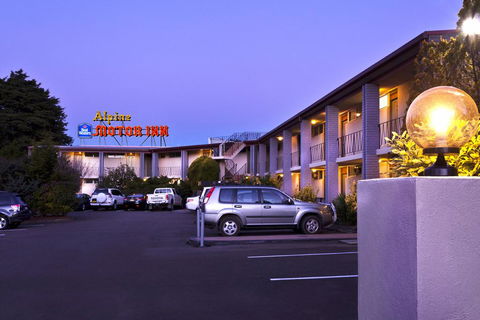 Alpine Motor Inn - Accommodation Newcastle 0