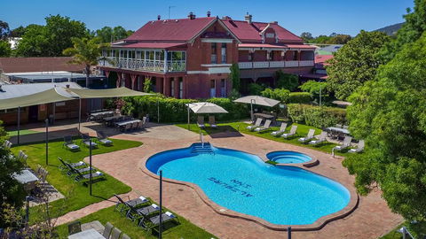 Alzburg Resort - Accommodation Newcastle 0