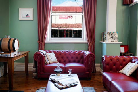 Amberesque B&B - Accommodation Newcastle 2