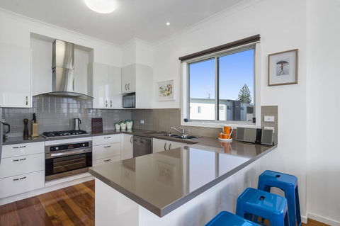 Anchorage - Accommodation Newcastle 2