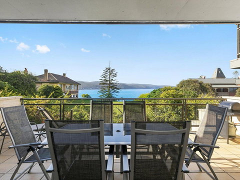 APARTMENT 26 PACIFIC APARTMENTS - Walk To Town - Accommodation Newcastle 1