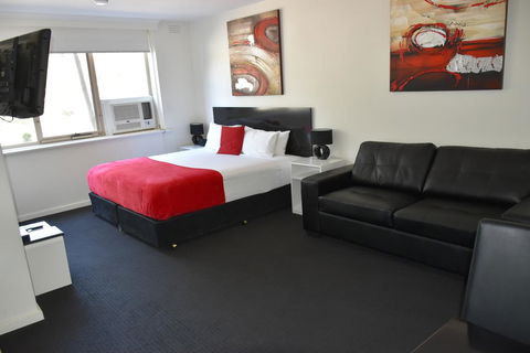 Apartments On Flemington - Accommodation Newcastle 0