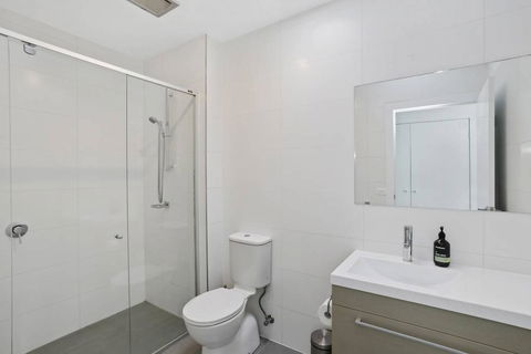 APOLLO 13 PENTHOUSE - Free Wifi & Huge Terrace! - Accommodation Newcastle 2