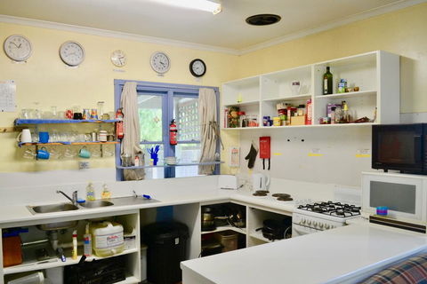 Apollo Bay Backpackers - Accommodation Newcastle 3