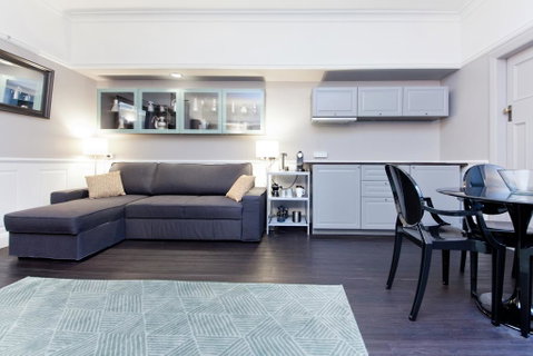 Apt - Art Deco Studio A - Accommodation Newcastle 0