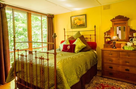 Arcadia Cottages - Accommodation Newcastle 2