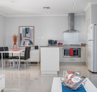 Ardross Short Stays - Accommodation Newcastle