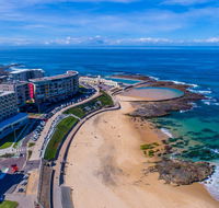 Arena On The Beach - Accommodation Newcastle