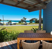 ArtHOUSE Beachfront Accommodation - Accommodation Newcastle