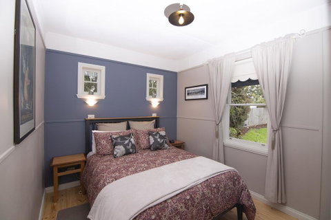 Artisan Retreat - Accommodation Newcastle 3