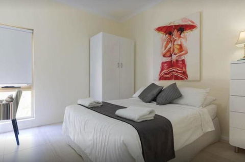 M102 West Perth Studio Apartment Near Kings Park - Accommodation Newcastle 0