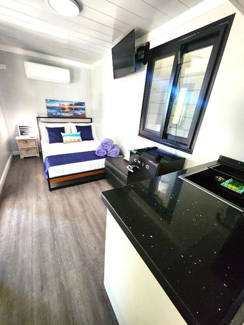 MAGNETIC CABIN Entire Studio On Magnetic Island - Accommodation Newcastle 2