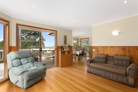 Magnolia - Accommodation Newcastle 2