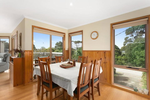 Magnolia - Accommodation Newcastle 3