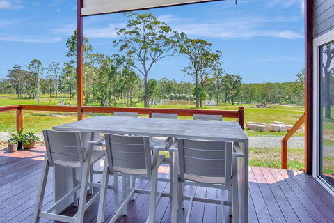 Magpie Two - Two For Joy Estate - Accommodation Newcastle 1