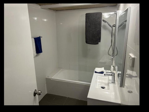 Manly Beach On The Corso 10 - Accommodation Newcastle 1