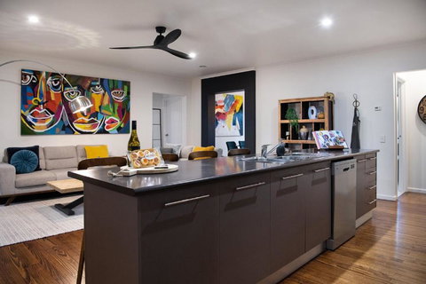 Manna Gums - Accommodation Newcastle 1