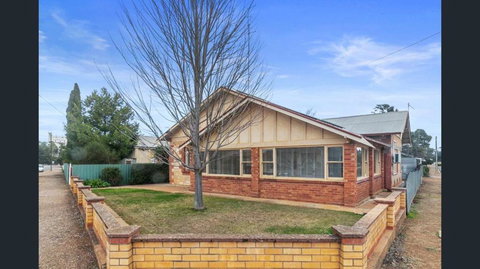 Mannanarie Manor - Accommodation Newcastle 0