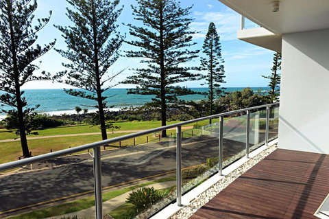 Manta Bargara - Accommodation Newcastle 0