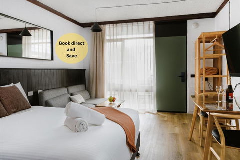 M Hotel - Accommodation Newcastle 0