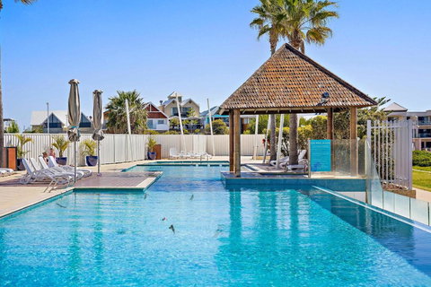 Mandurah Resort By The Beach - Accommodation Newcastle 1