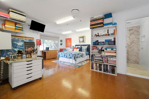 Marche Home Stay, Immaculate Presentation, Private & Relaxing - Accommodation Newcastle 1