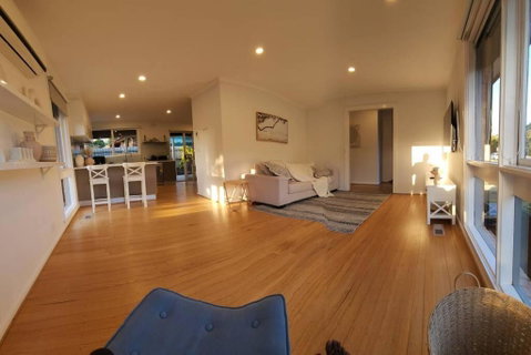 Meadow View Cottage - Accommodation Newcastle 1