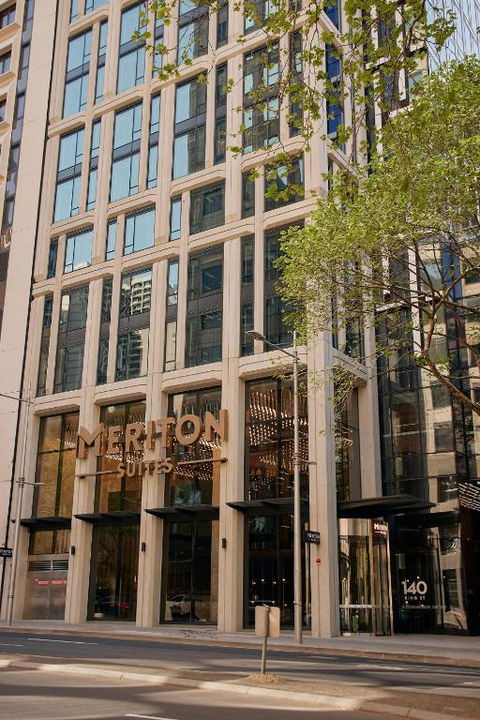 Meriton Suites Melbourne - Accommodation Newcastle 1