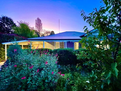 Mimosa House - Accommodation Newcastle 0