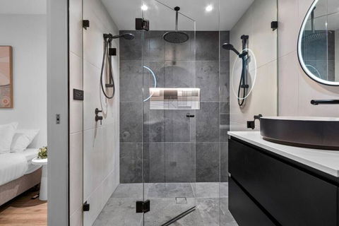 Modern City Living In The Heart Of Cooks Hill - Accommodation Newcastle 1