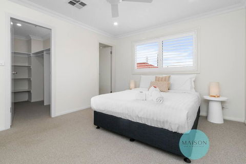 Modern Townhouse In The Heart Of Adamstown - Accommodation Newcastle 1