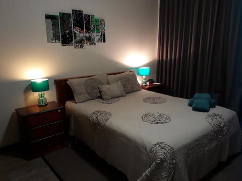Moe Motor Inn - Contactless 24 Hour Checkinn Available - Accommodation Newcastle 0