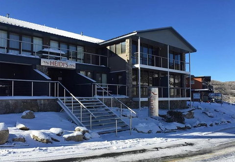 Mountain View Chalet At Heidis - Accommodation Newcastle 0