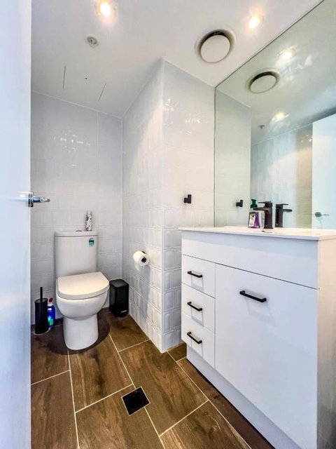 Nautical Chevron Escape - Accommodation Newcastle 2