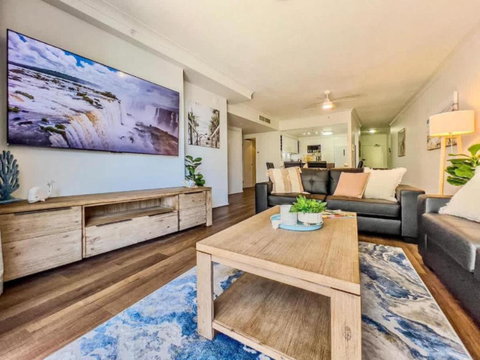 Nautical Chevron Escape - Accommodation Newcastle 0