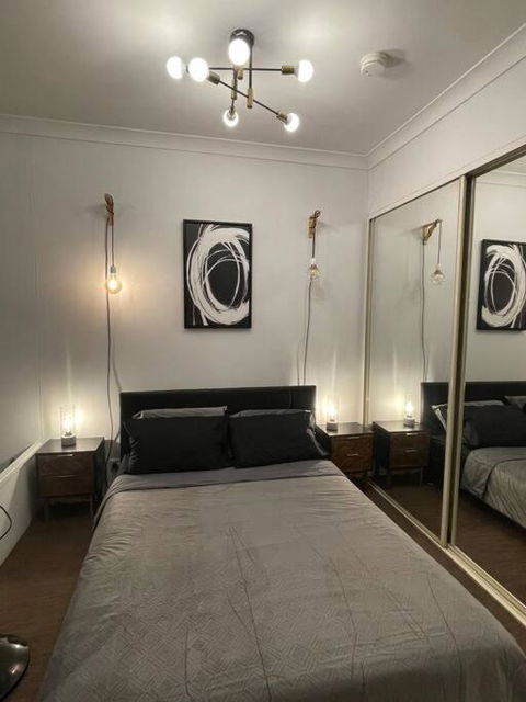 Neutral Bay Studio - Accommodation Newcastle 1